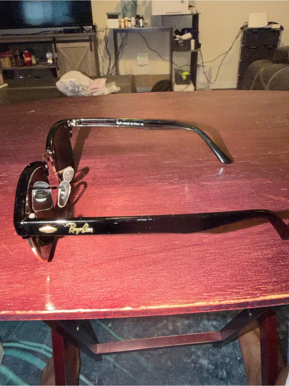 Ray-Ban Clubmaster Sunglasses - Black Frame with Blue Lenses (violet case)